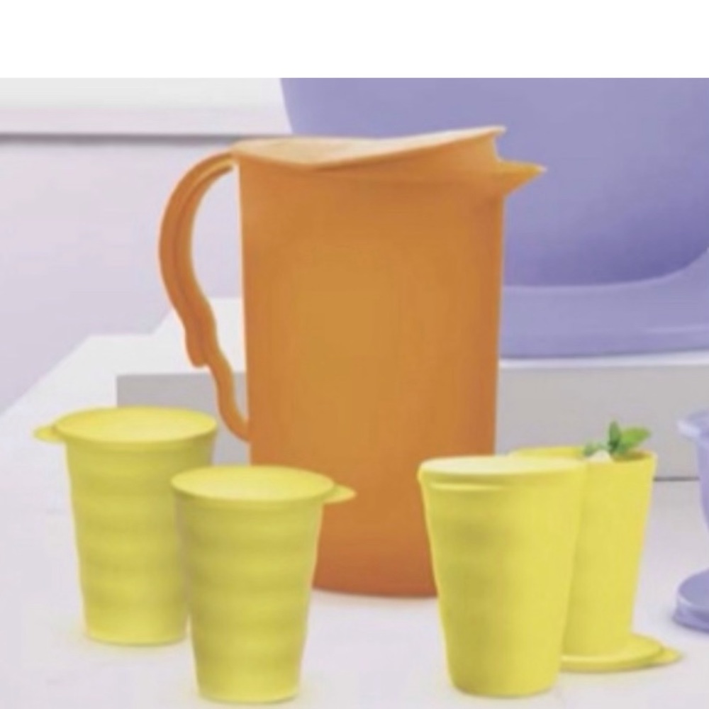 Tupperware  Impressions  Party Set Pitcher  Tumblers Set of 5